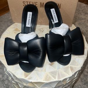 S O L D ! !

Slip-on 100%  Soft Leather Sandals - With oversized Dramatic Bow!